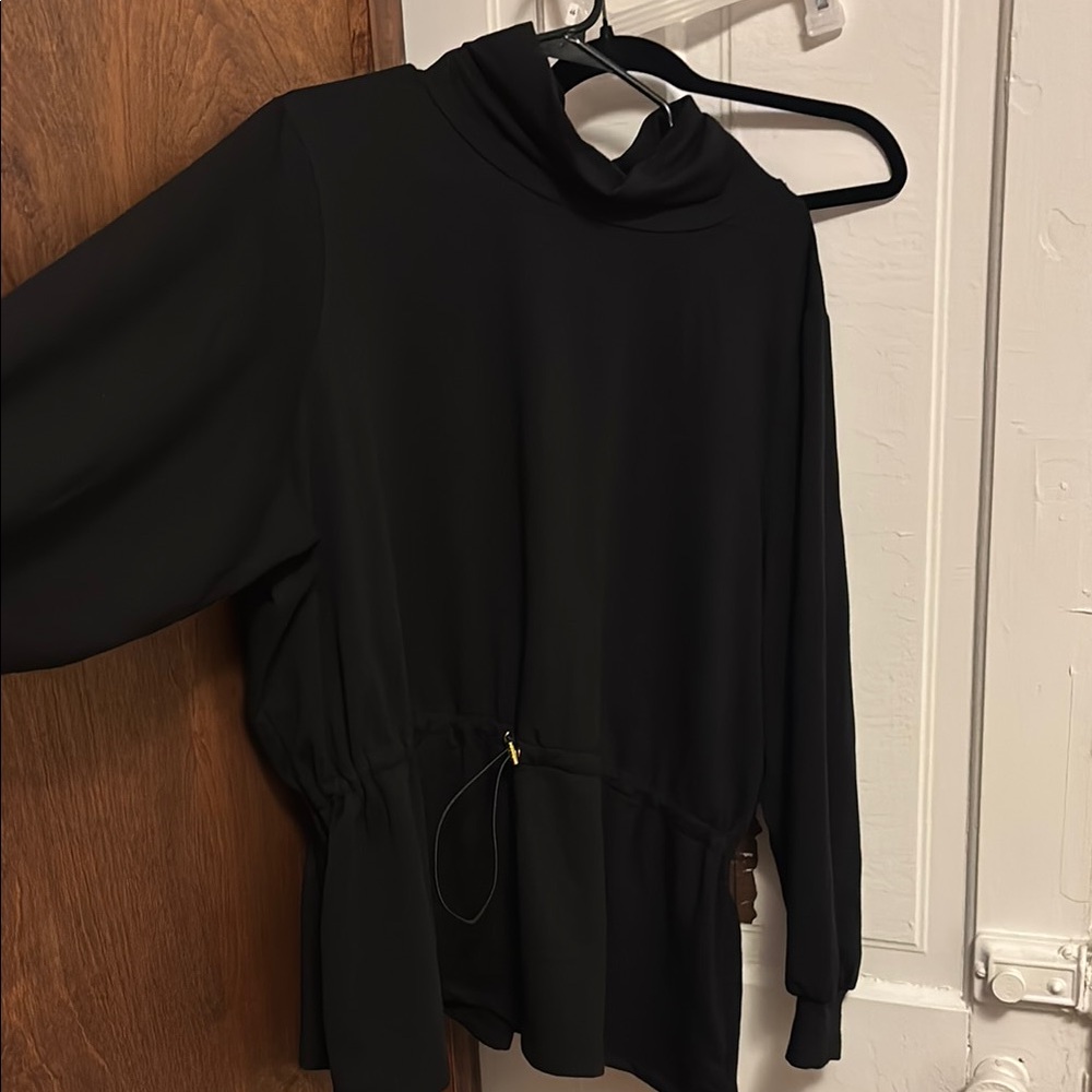 Crown & Ivy Black Asymmetrical Long Sleeve Hoodie